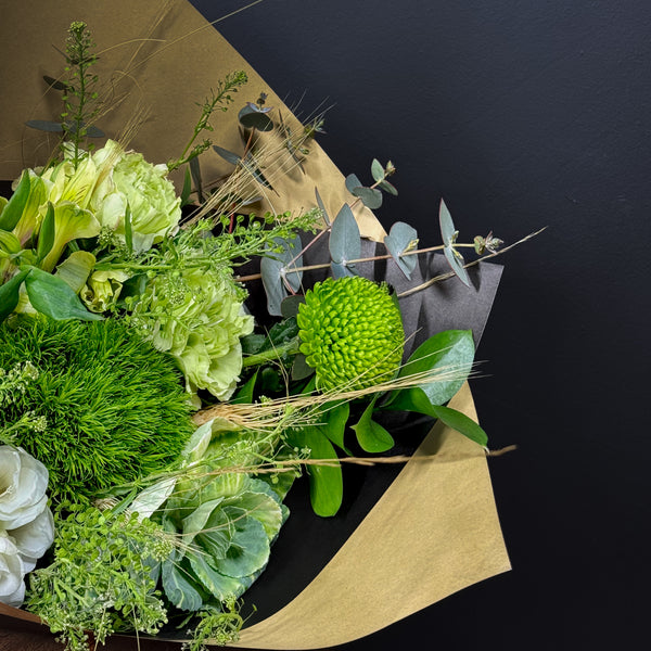 🍃 Ramo Esencia Pura – Flores de Temporada en Armonía 🍃