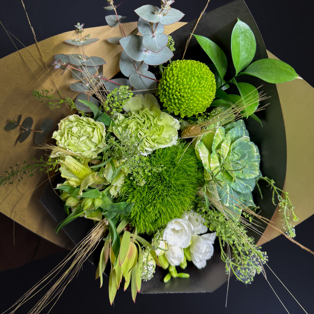 🍃 Ramo Esencia Pura – Flores de Temporada en Armonía 🍃