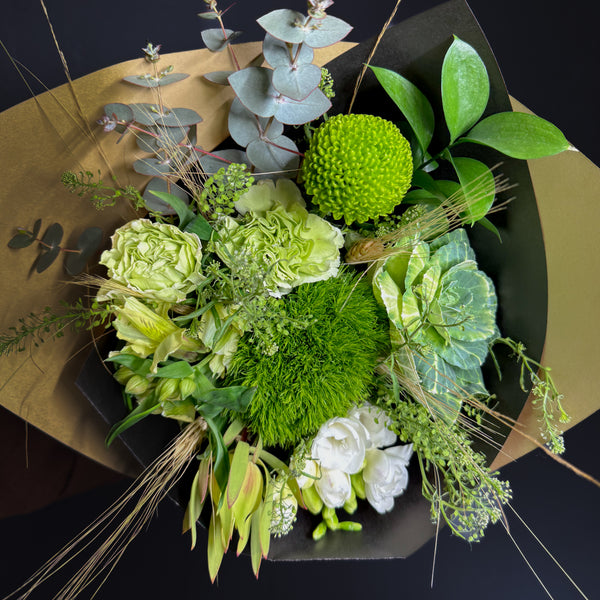 🍃 Ramo Esencia Pura – Flores de Temporada en Armonía 🍃