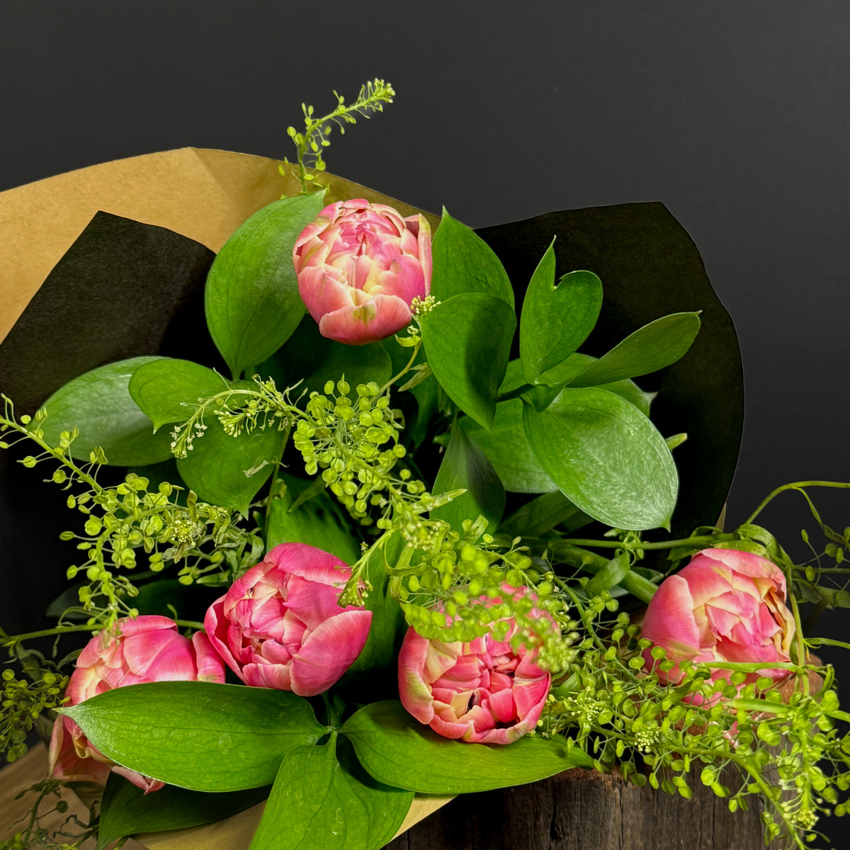 🌷 Ramo Tulipán Eterno – Flores de Temporada Versátiles 🌷