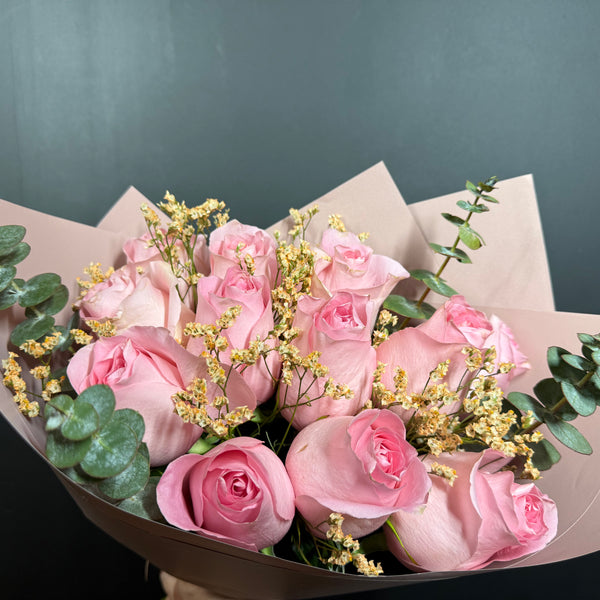 12 Rosas Ecuatorianas Pink Deluxe